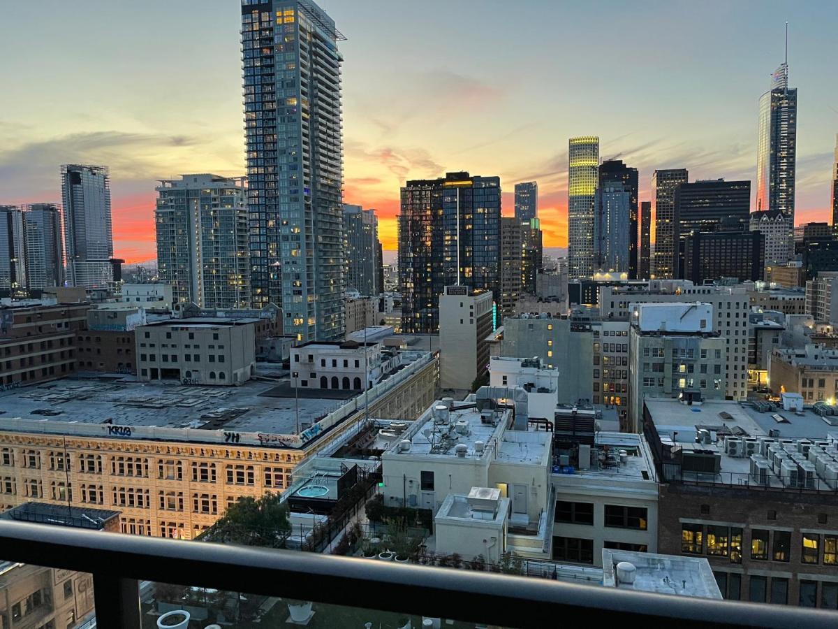 Top Floor 3 Bed 3 Bath Penthouse Living In Luxury Los Angeles Exterior foto